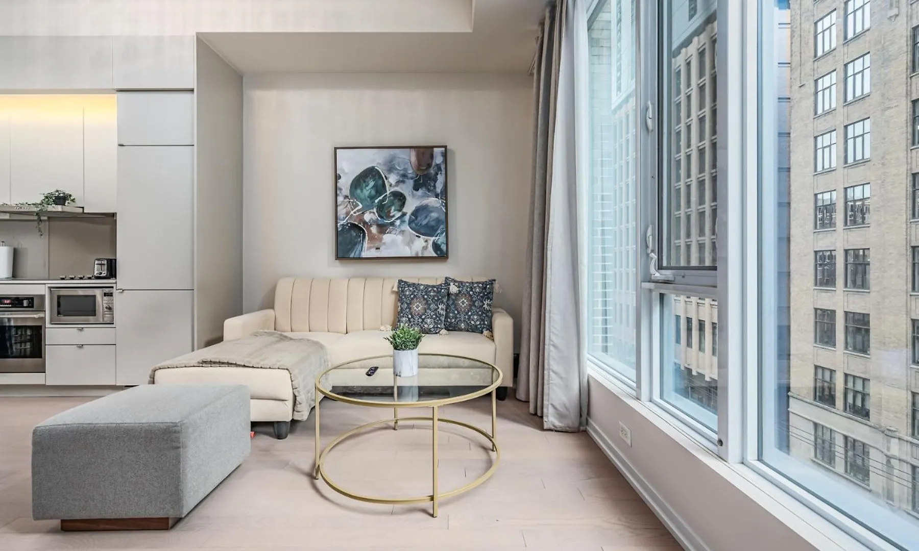 Apartment Elegant Suites In Peter Street Toronto